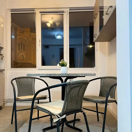 Apartment Piata Victoriei *